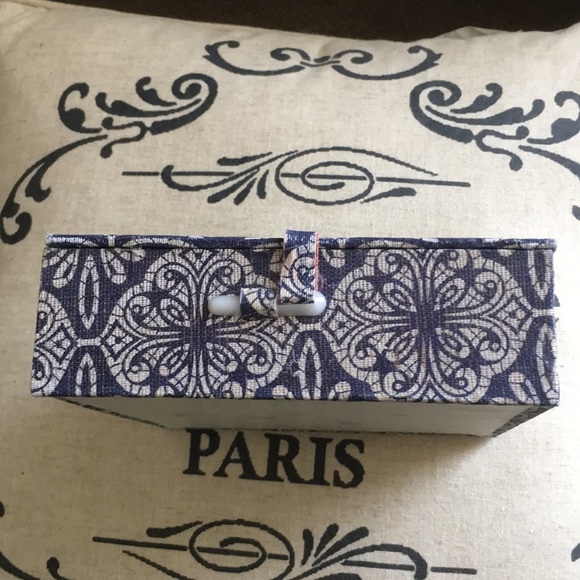 Beautiful Gift Box - Picture 4 of 4